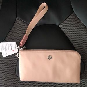 Lululemon Pouch NWT